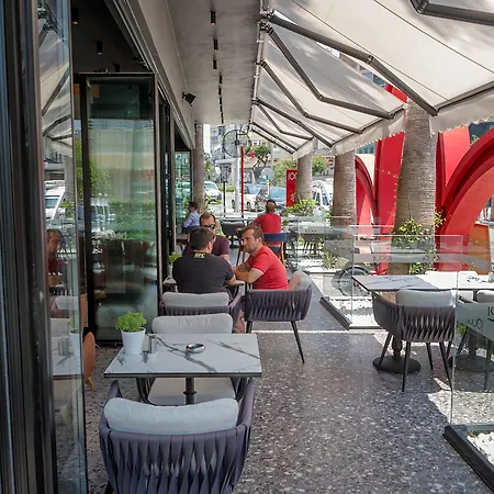 Comfort Hotel 3*