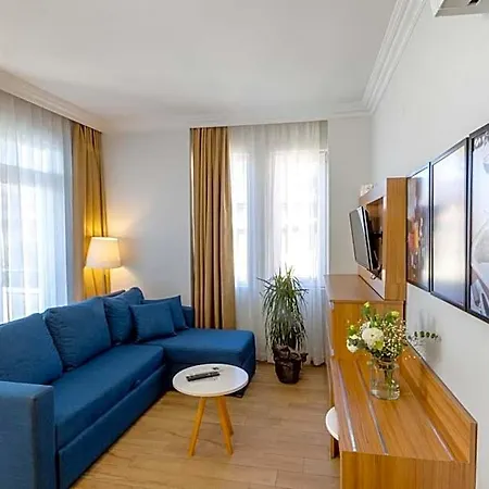 Comfort Hotel 3*