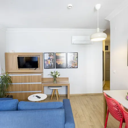 Comfort Hotel 3*